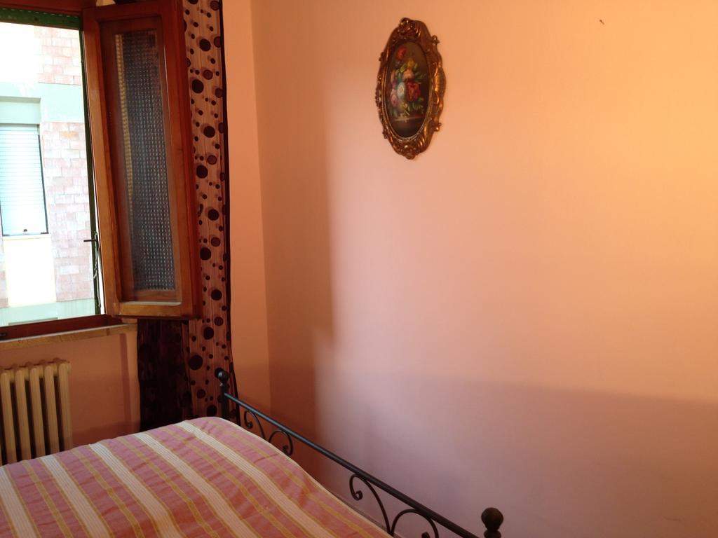 Готель Stanza Bellaria Понтедера Номер фото